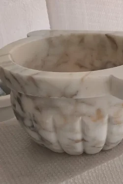 Hand-Carved Afyon Marble Kurna – Traditional Turkish Hammam Basin